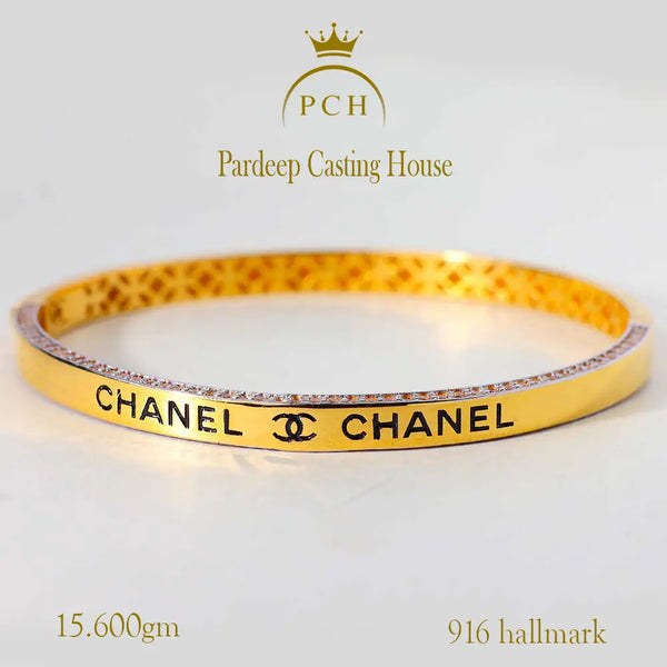 Vintage Chanel Golden Bangle – HM Sarafa Bazar India Pvt Ltd Vintage Chanel Golden Bangle – HM Sarafa Bazar India Pvt Ltd