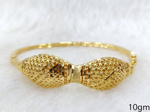 Plain gold bracelet on sale for women