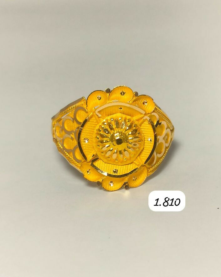 Gold Ladies Ring Sarafa Bazar India