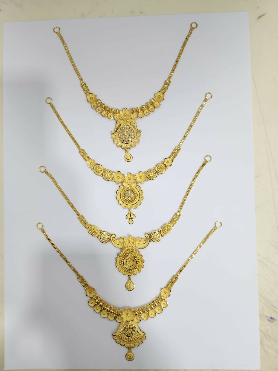 Gold Necklace Sarafa Bazar India