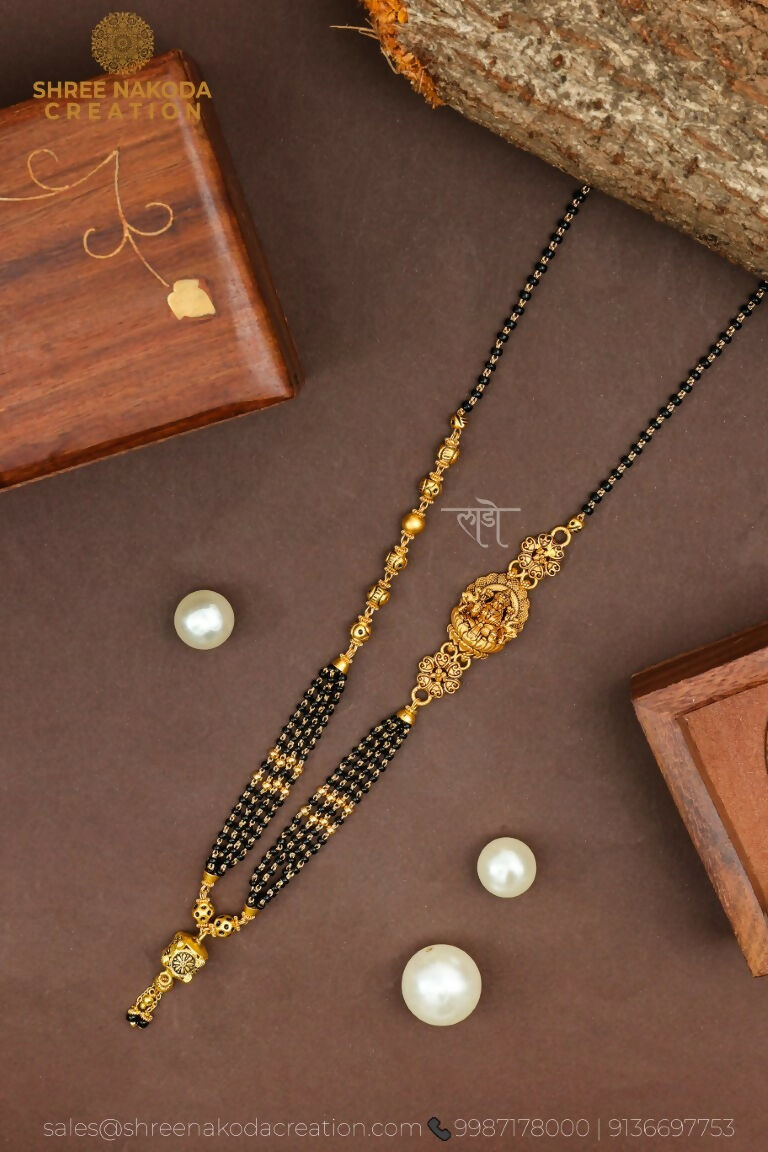 Antique Mangalsutra Sarafa Bazar India