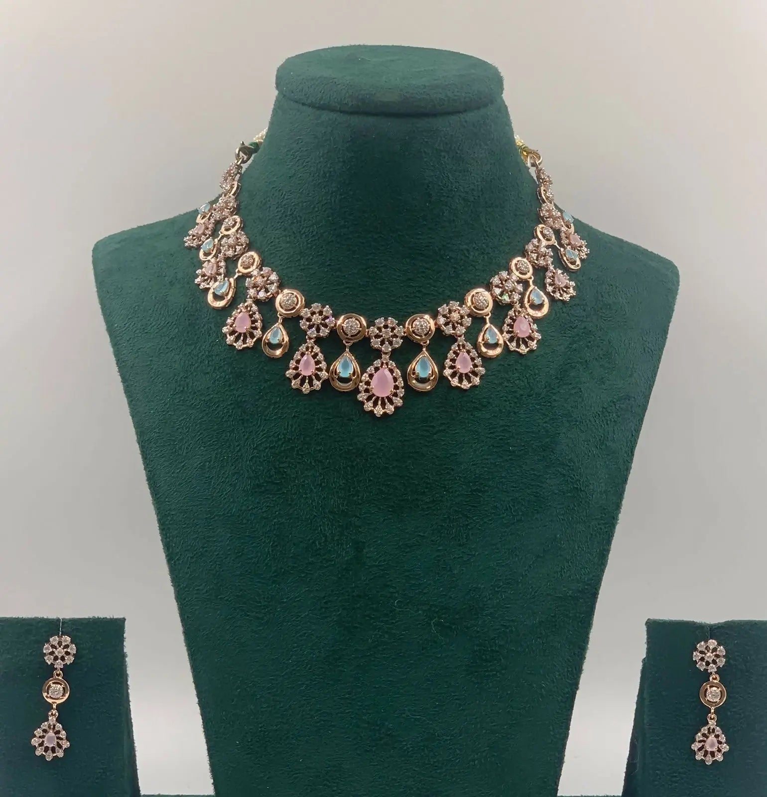 18kt CZ Rose Gold Necklace Sarafa Bazar India