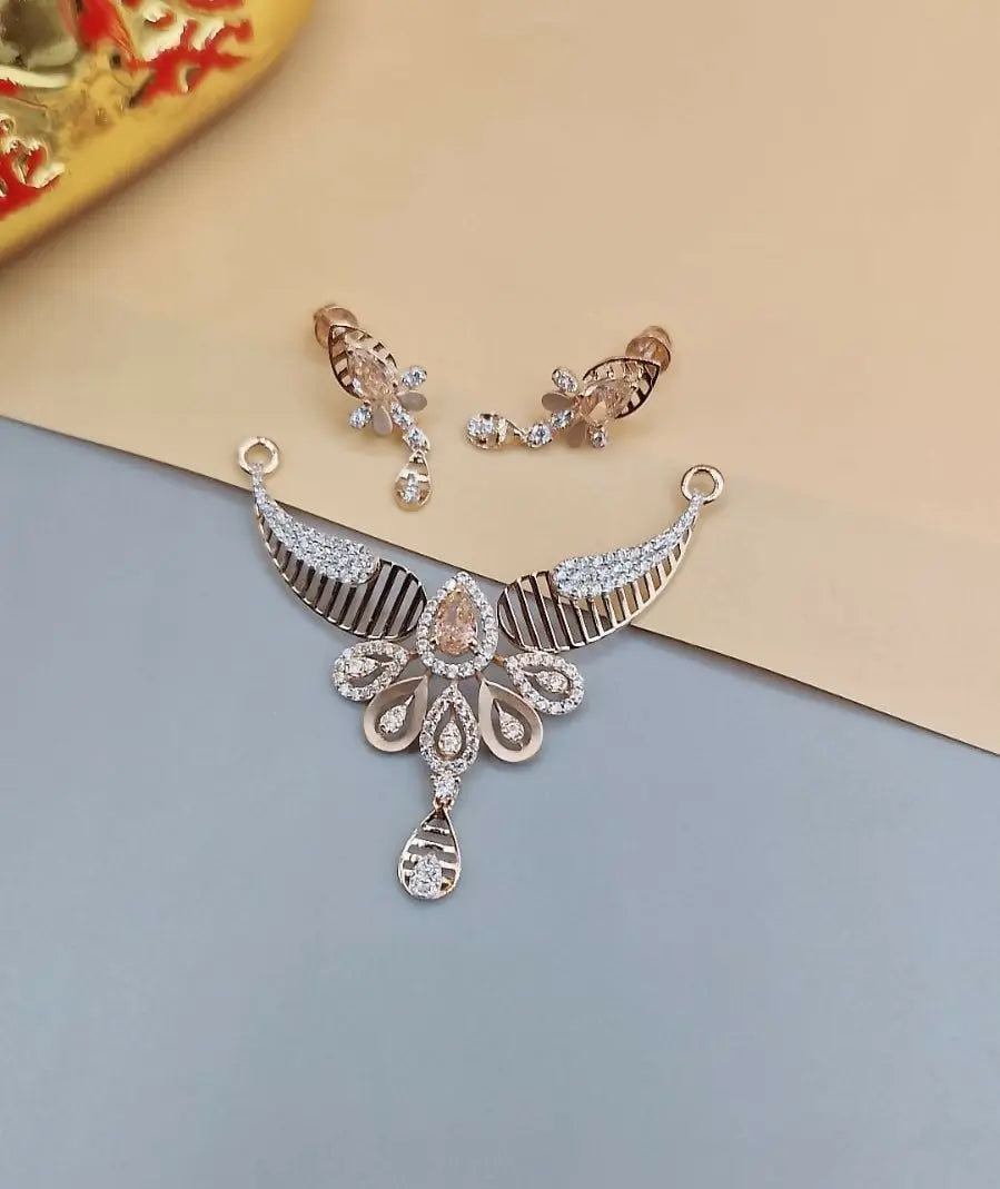 18kt Rose Gold CZ Mangalsutra Pendant Sarafa Bazar India