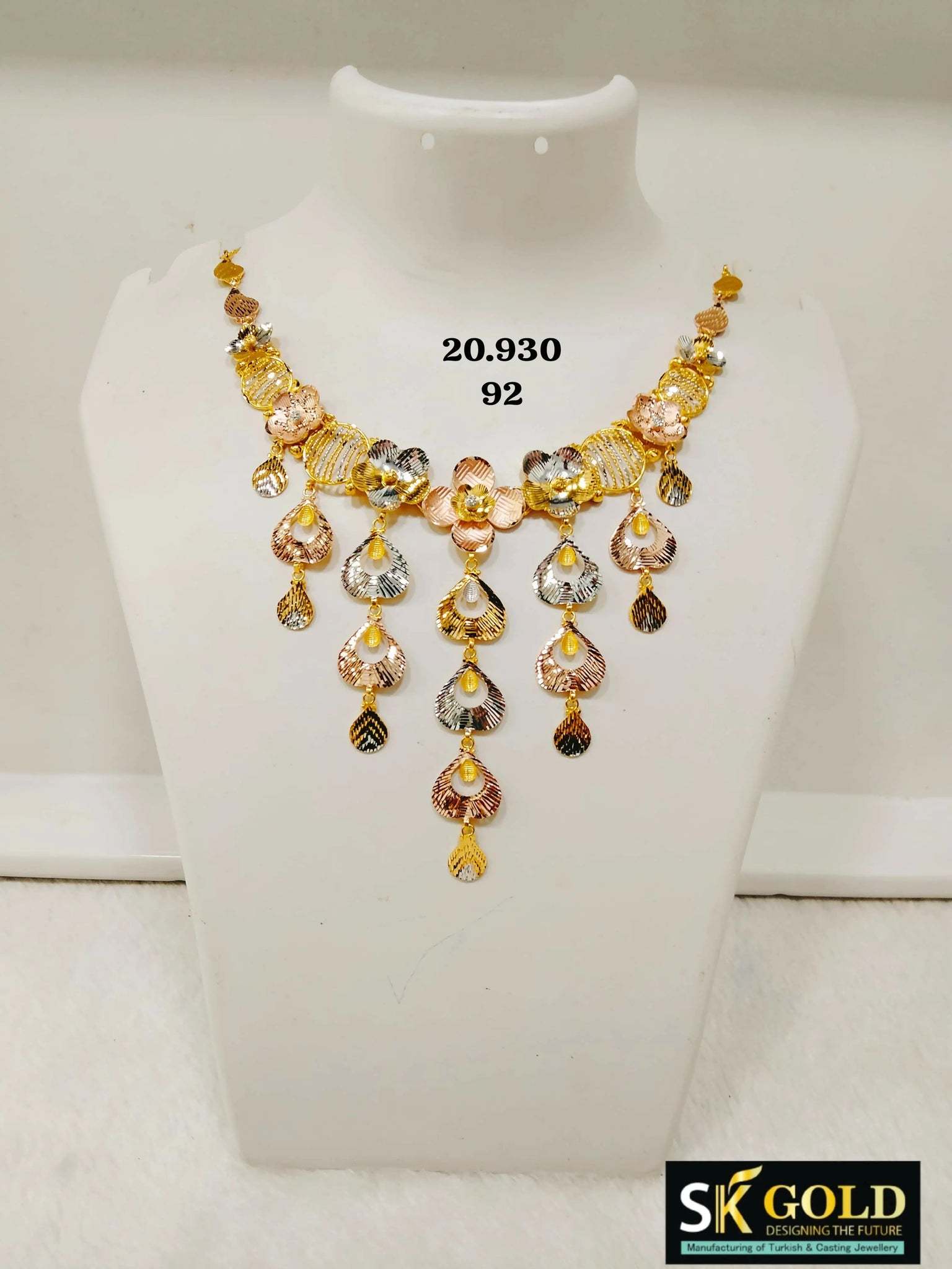 22kt Flora Necklace Sarafa Bazar India