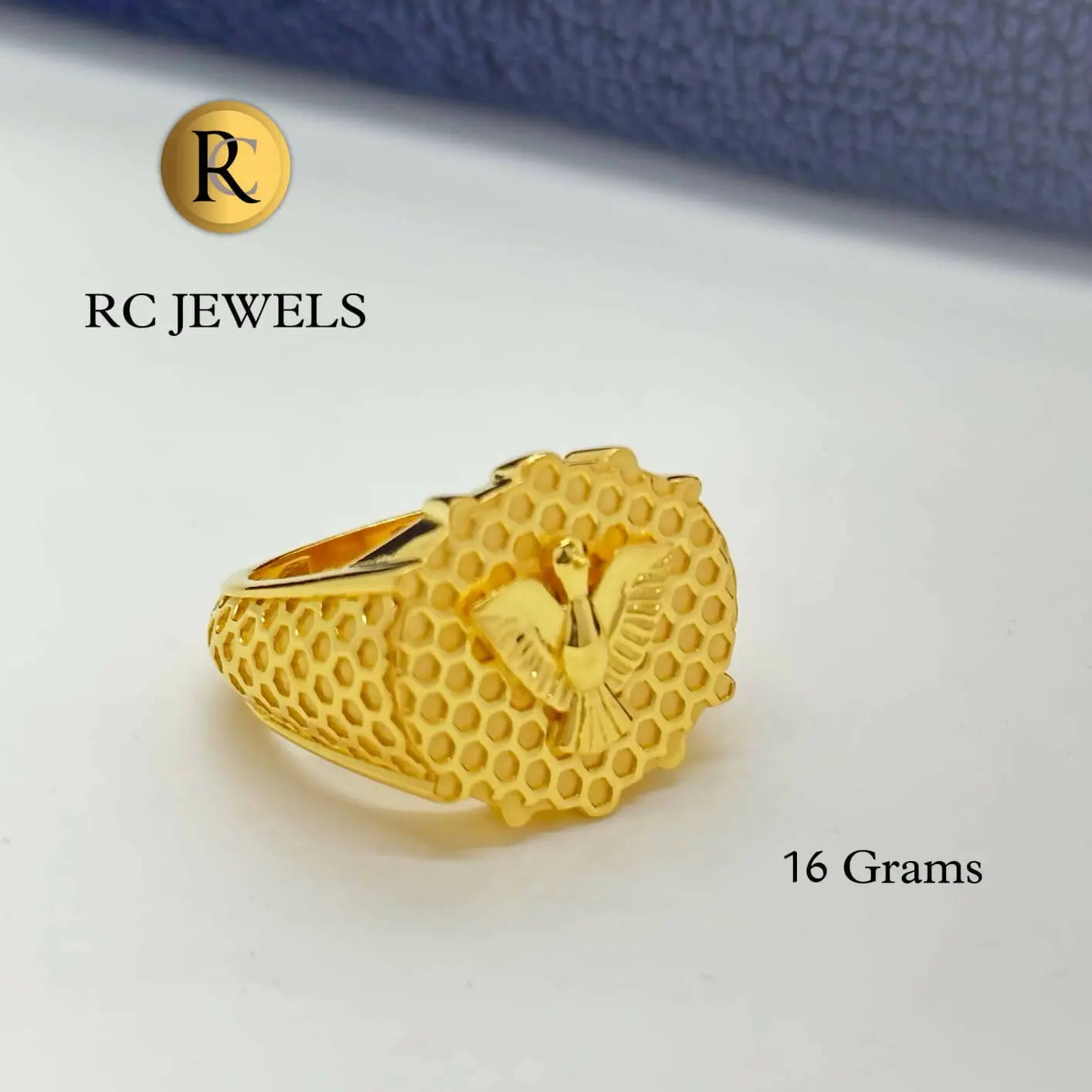 Rebecca S King Crown Diamond Ring - Minimalistic Gold Jewelry Stock  Illustration - Illustration of highquality, royalinspired: 294366169