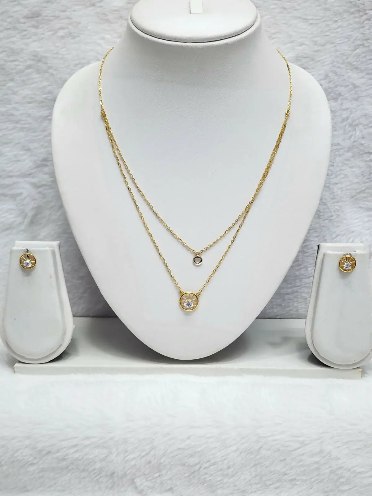 22kt Solitaire Chain Set Sarafa Bazar India