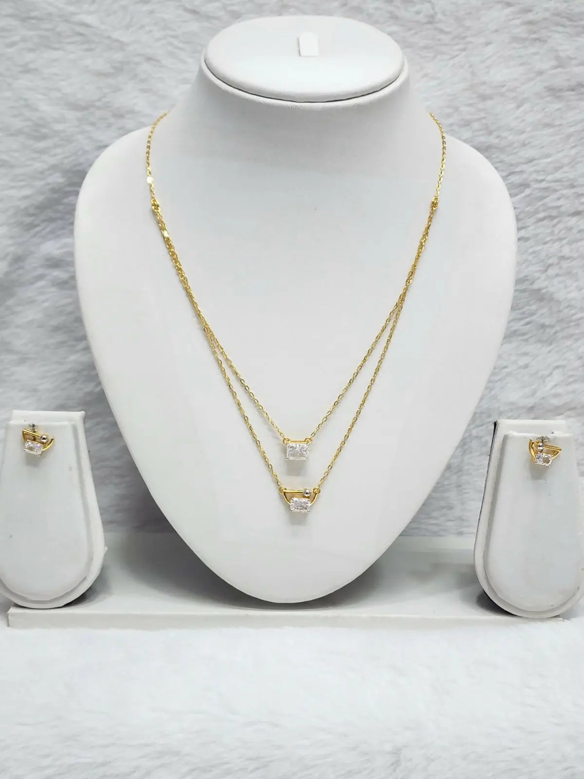 22kt Solitaire Chain Set Sarafa Bazar India