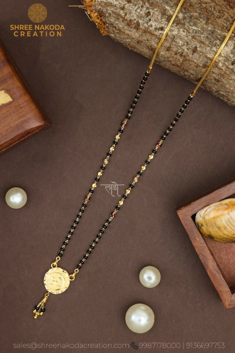 Gold Mangalsutra Sarafa Bazar India