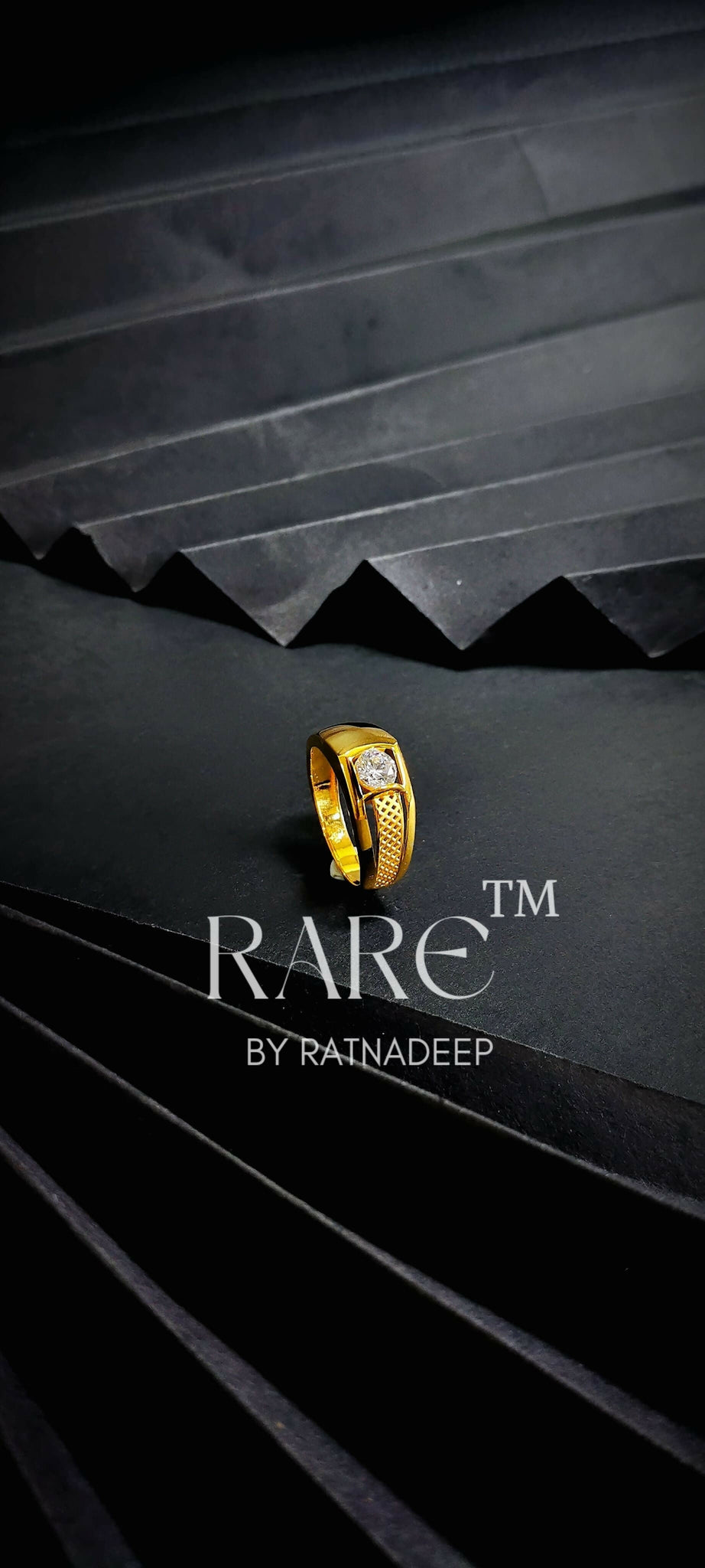 Solitaire Gents Ring Sarafa Bazar India