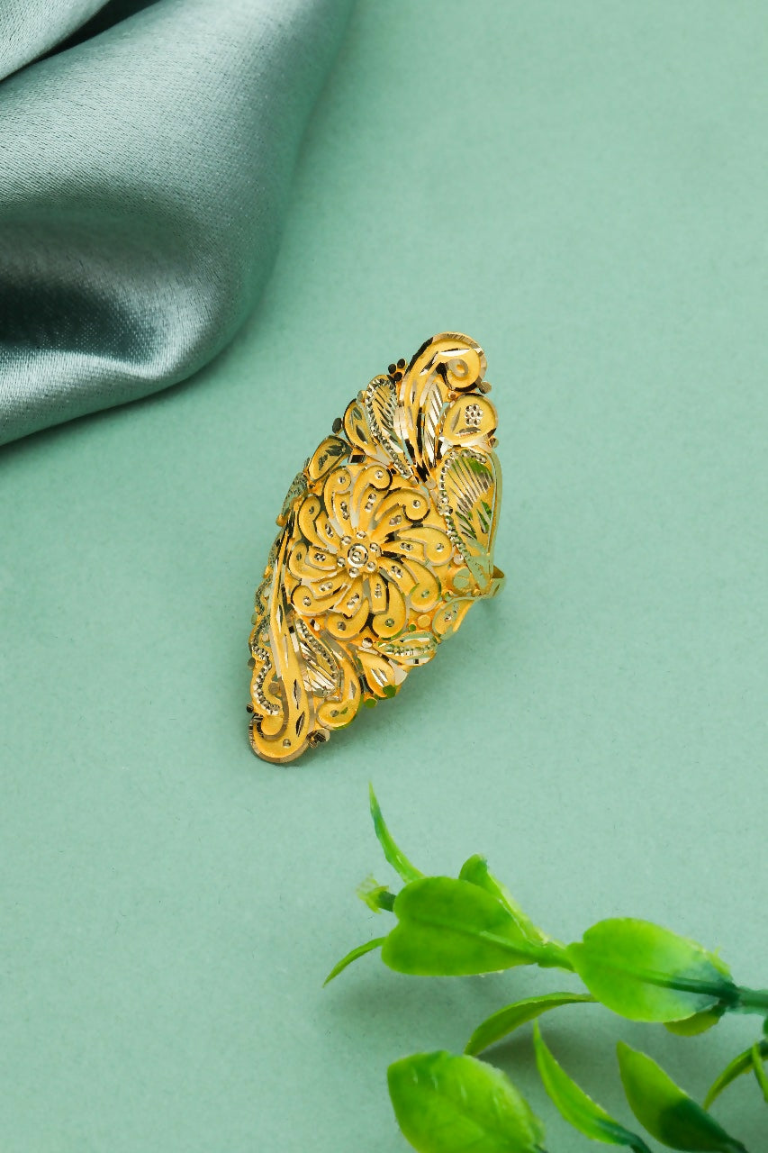 Gold Ladies Rings Sarafa Bazar India