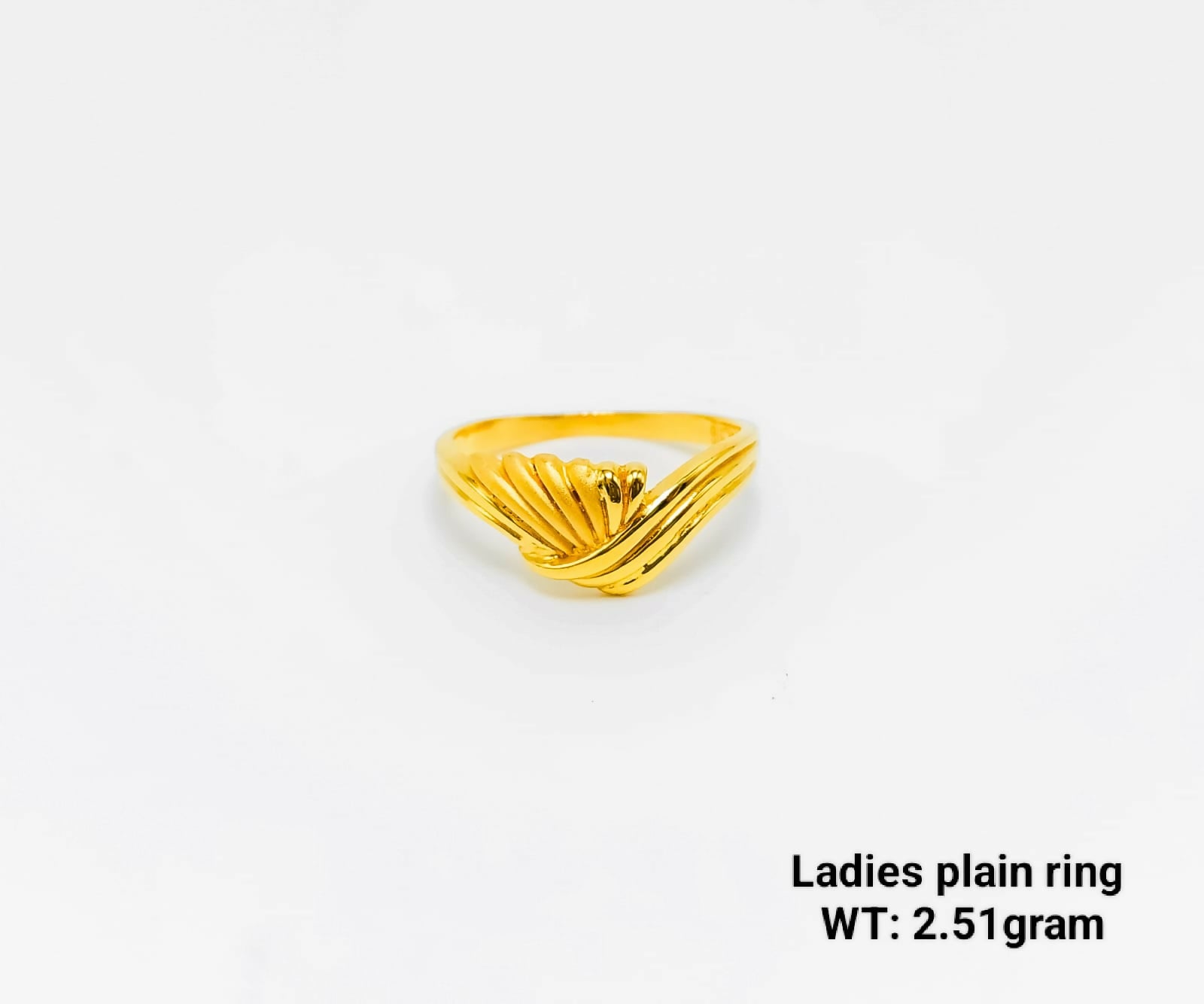 Ladies Plain Ring Sarafa Bazar India