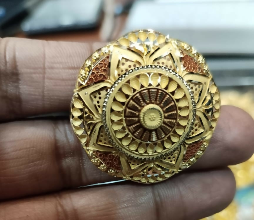 Gold Ladies Ring Sarafa Bazar India