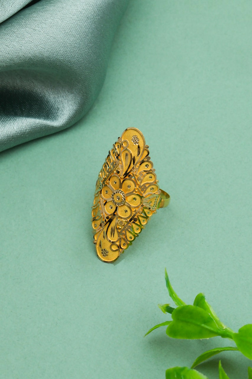 Gold Ladies Rings Sarafa Bazar India