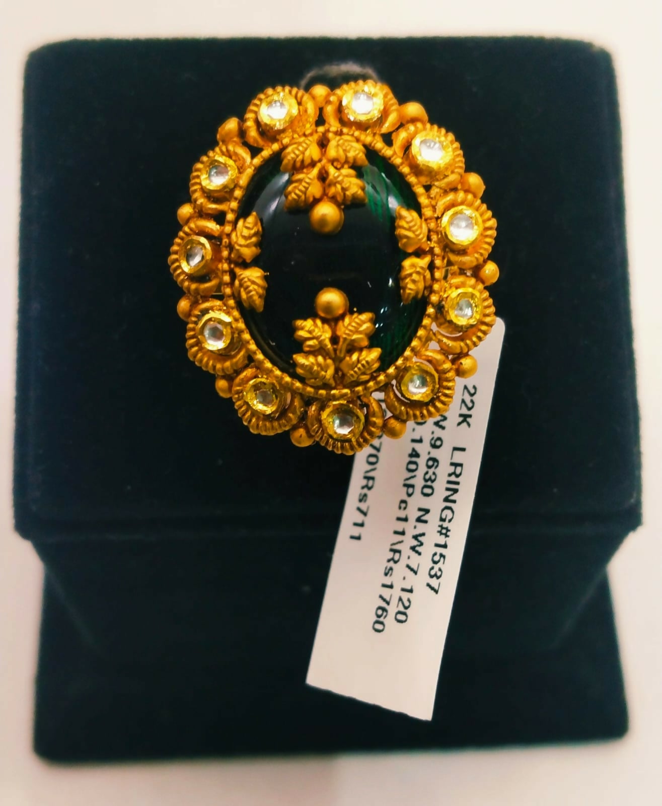 Antique Ladies Ring Sarafa Bazar India