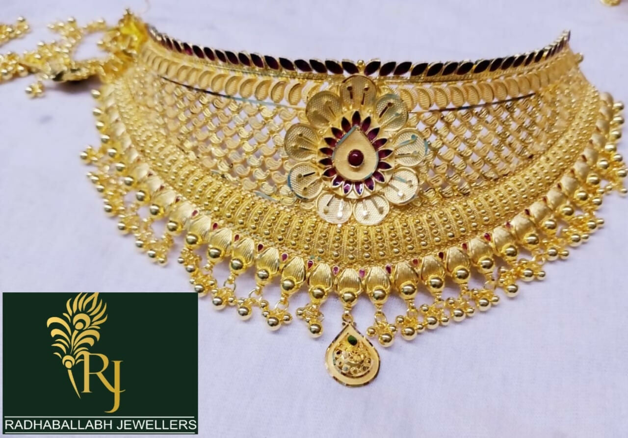 Gold Choker Sarafa Bazar India