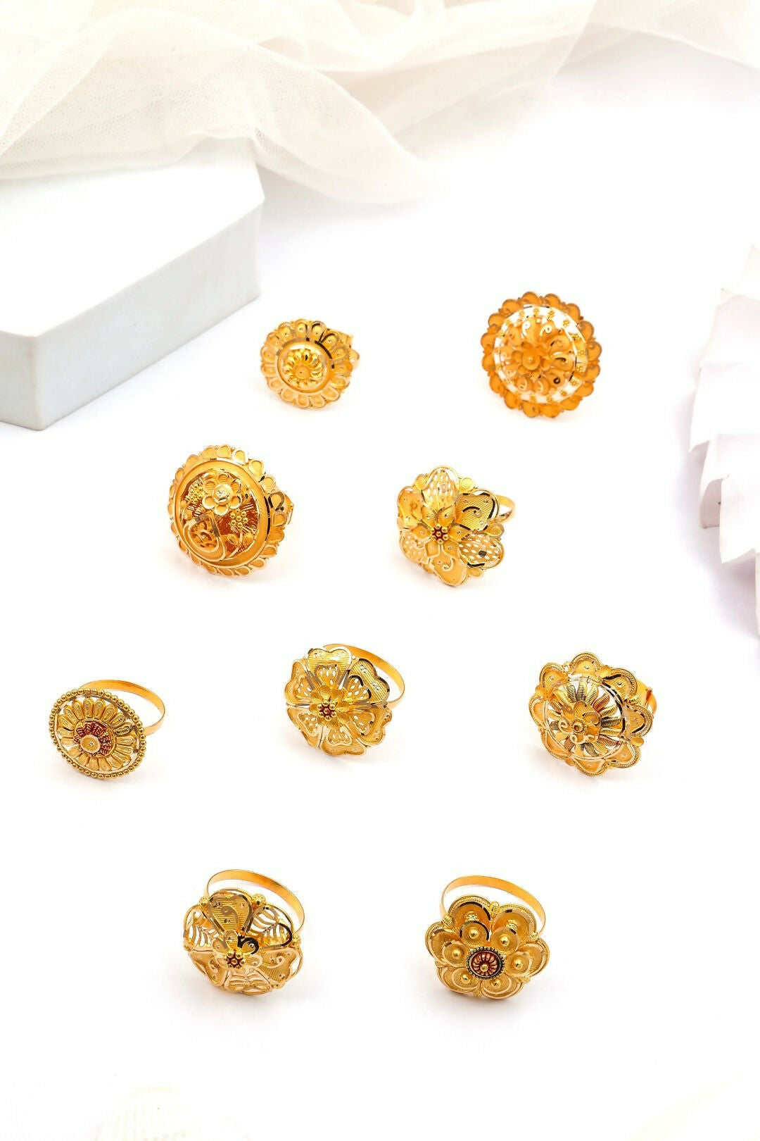 Gold Ladies Rings Sarafa Bazar India