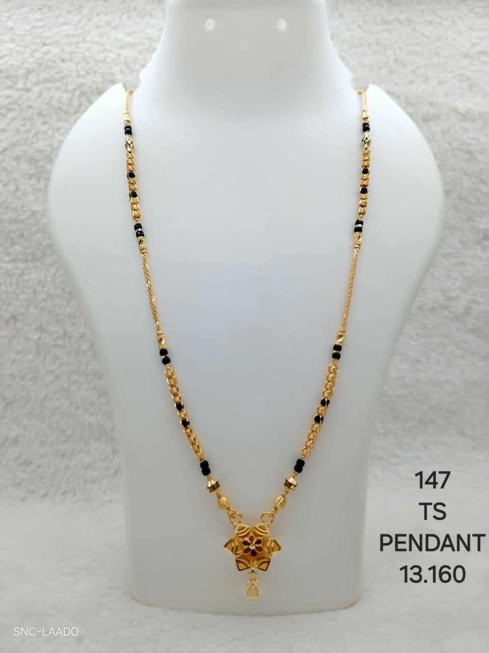 TS Mangalsutra Pendant Sarafa Bazar India