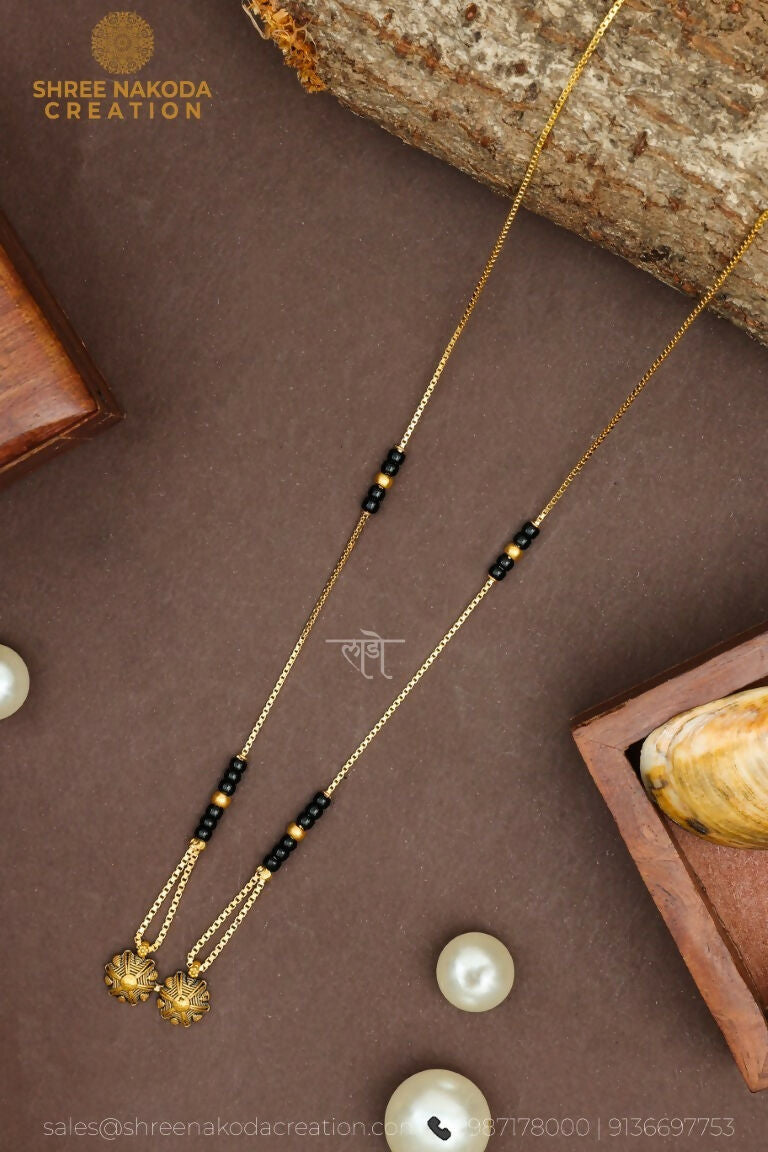 Gold Mangalsutra Sarafa Bazar India