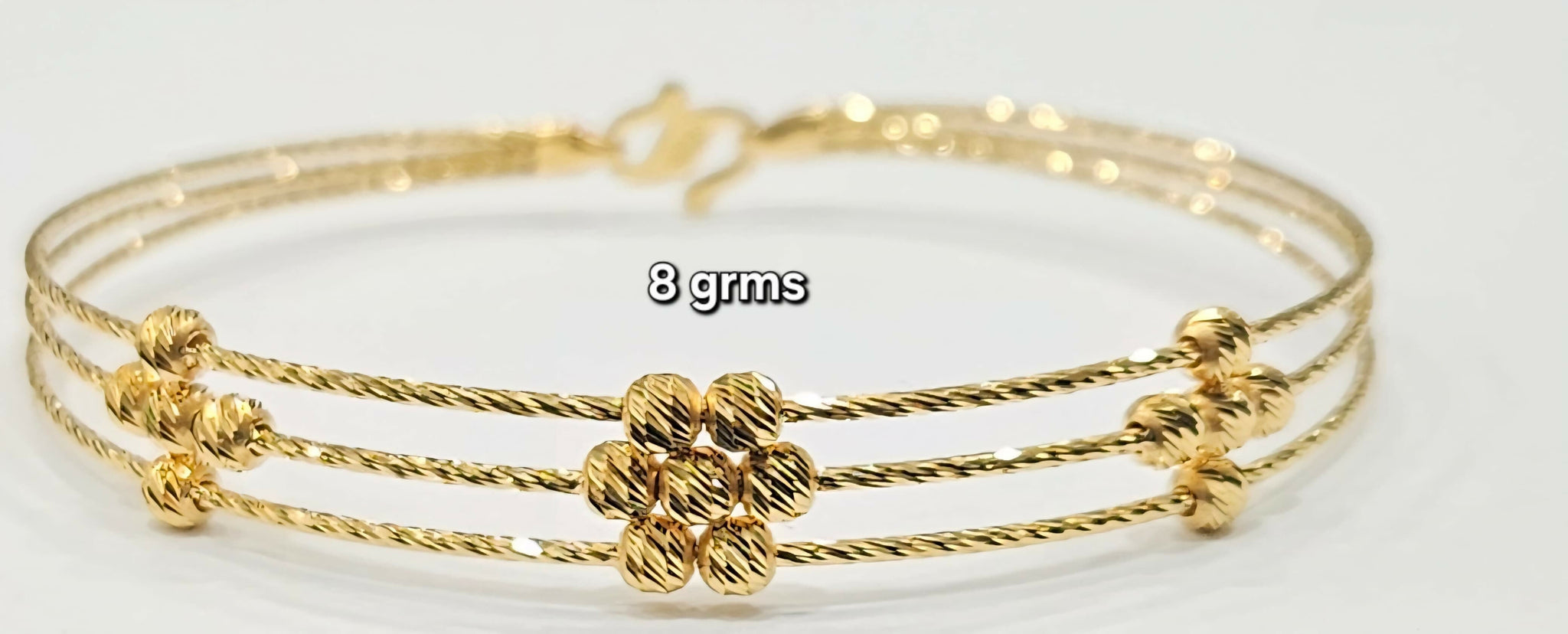 Ladies Vertical Kada Sarafa Bazar India