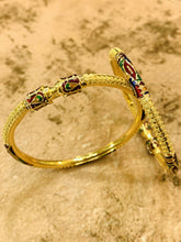 Reji Kolkata Bangles Sarafa Bazar India