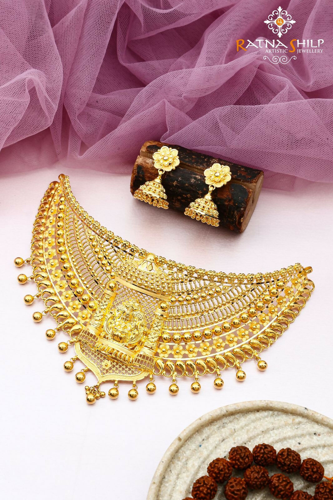 Gold Choker Sarafa Bazar India