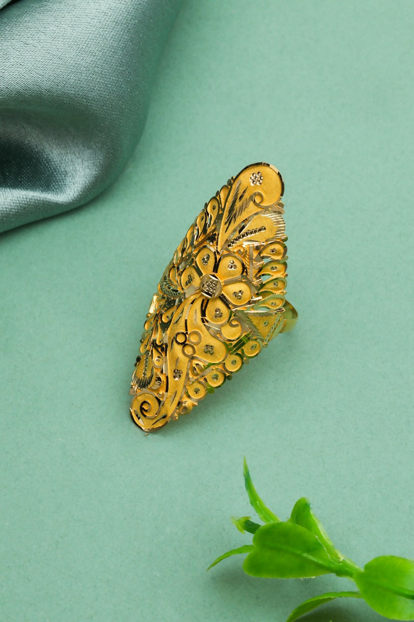 Gold Ladies Rings Sarafa Bazar India