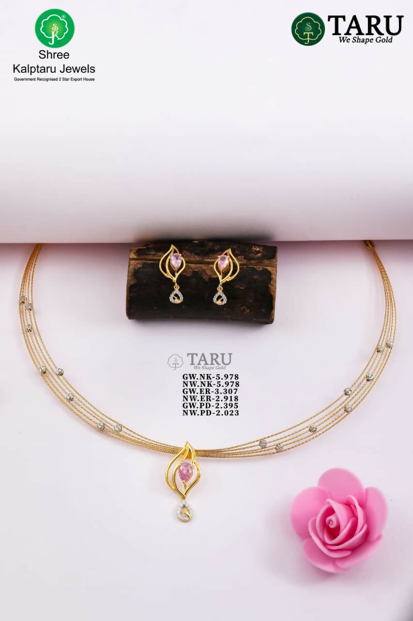 18kt Yellow Gold Omega Chain Necklace Sarafa Bazar India