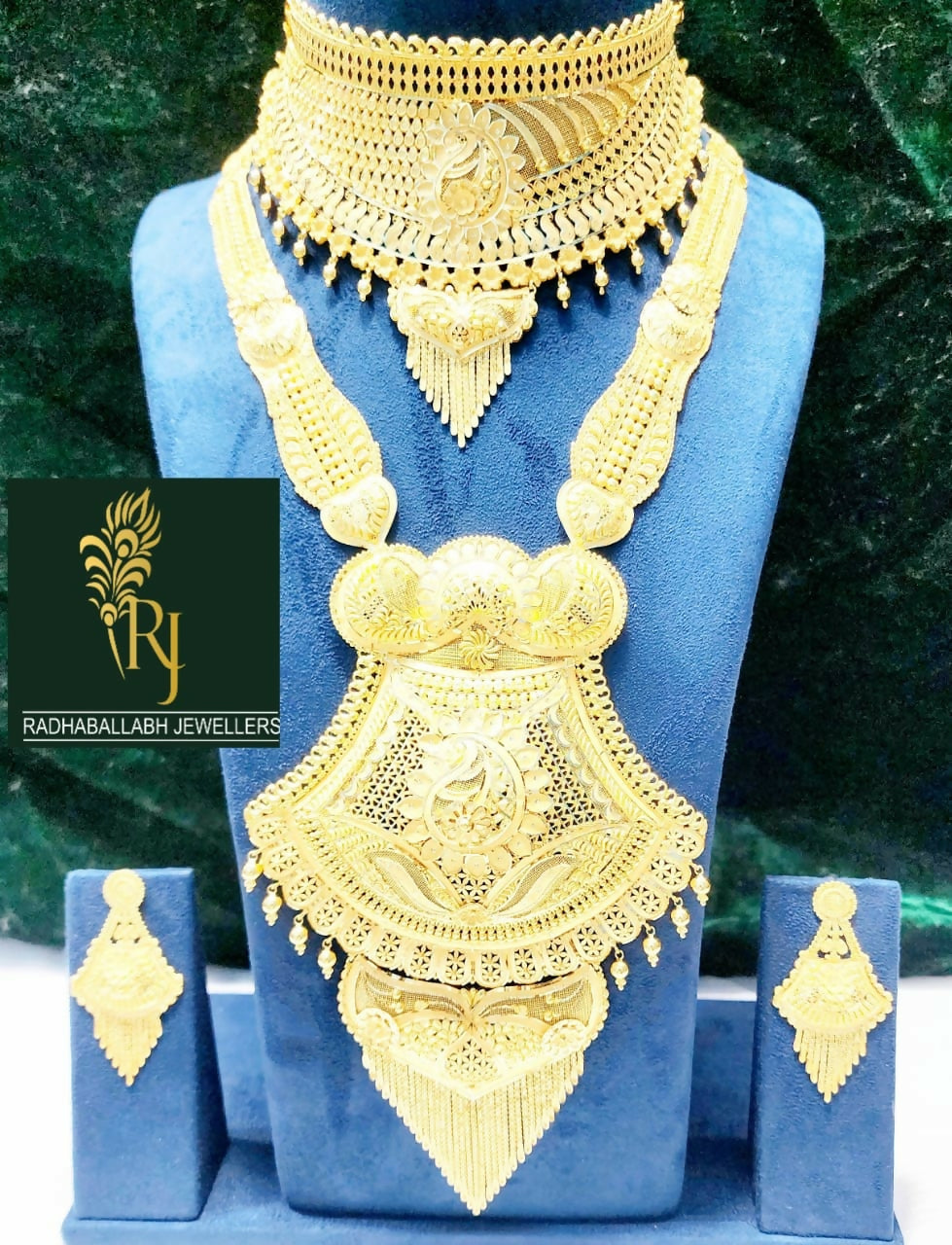 Gold Choker & Long Set Sarafa Bazar India