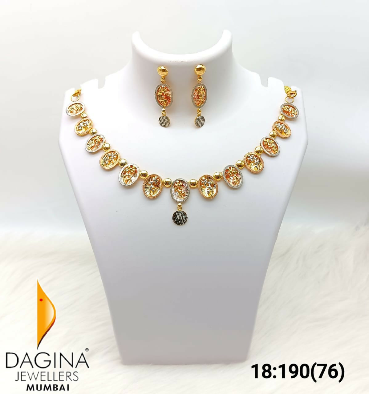 18kt Fancy Set Sarafa Bazar India