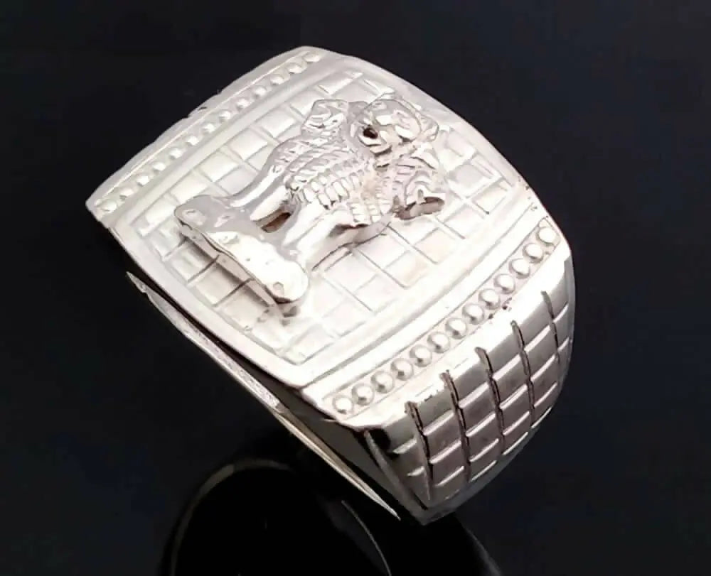 925 Silver Bahubali Ring Sarafa Bazar India