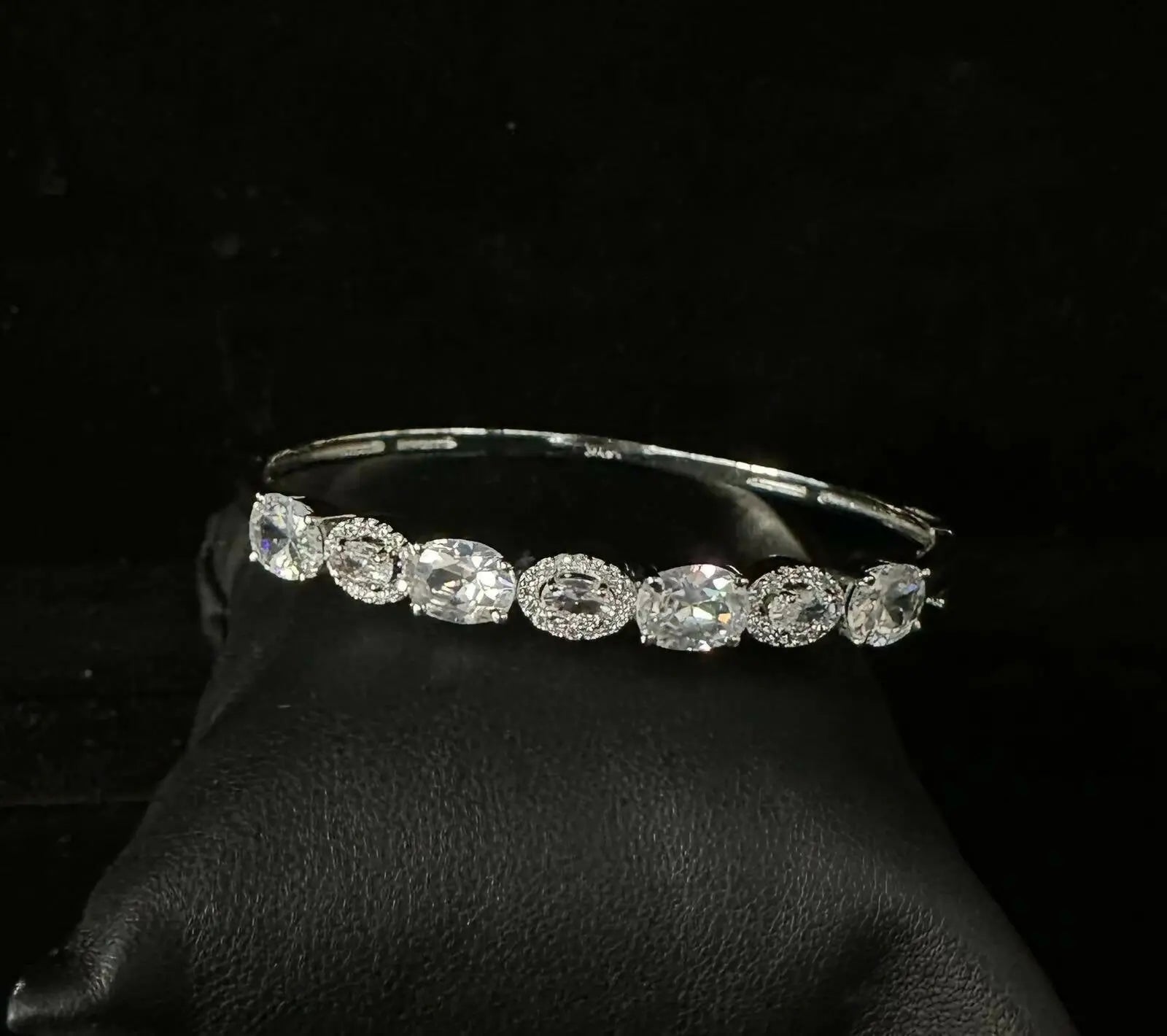 925 Silver Solitaire Bracelet Sarafa Bazar India