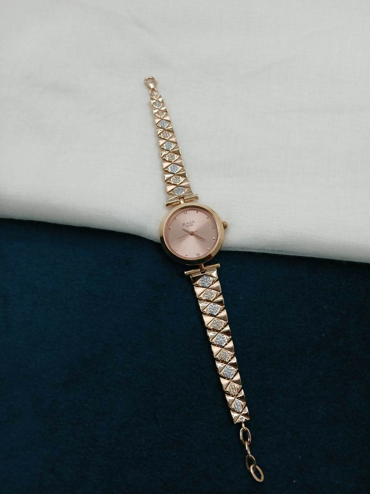 Rose Gold Ladies Watch Sarafa Bazar India