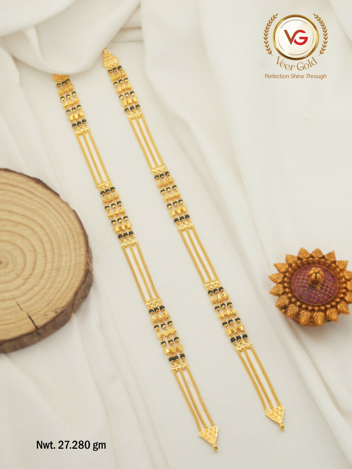 Gold Mangalsutra Chains Sarafa Bazar India