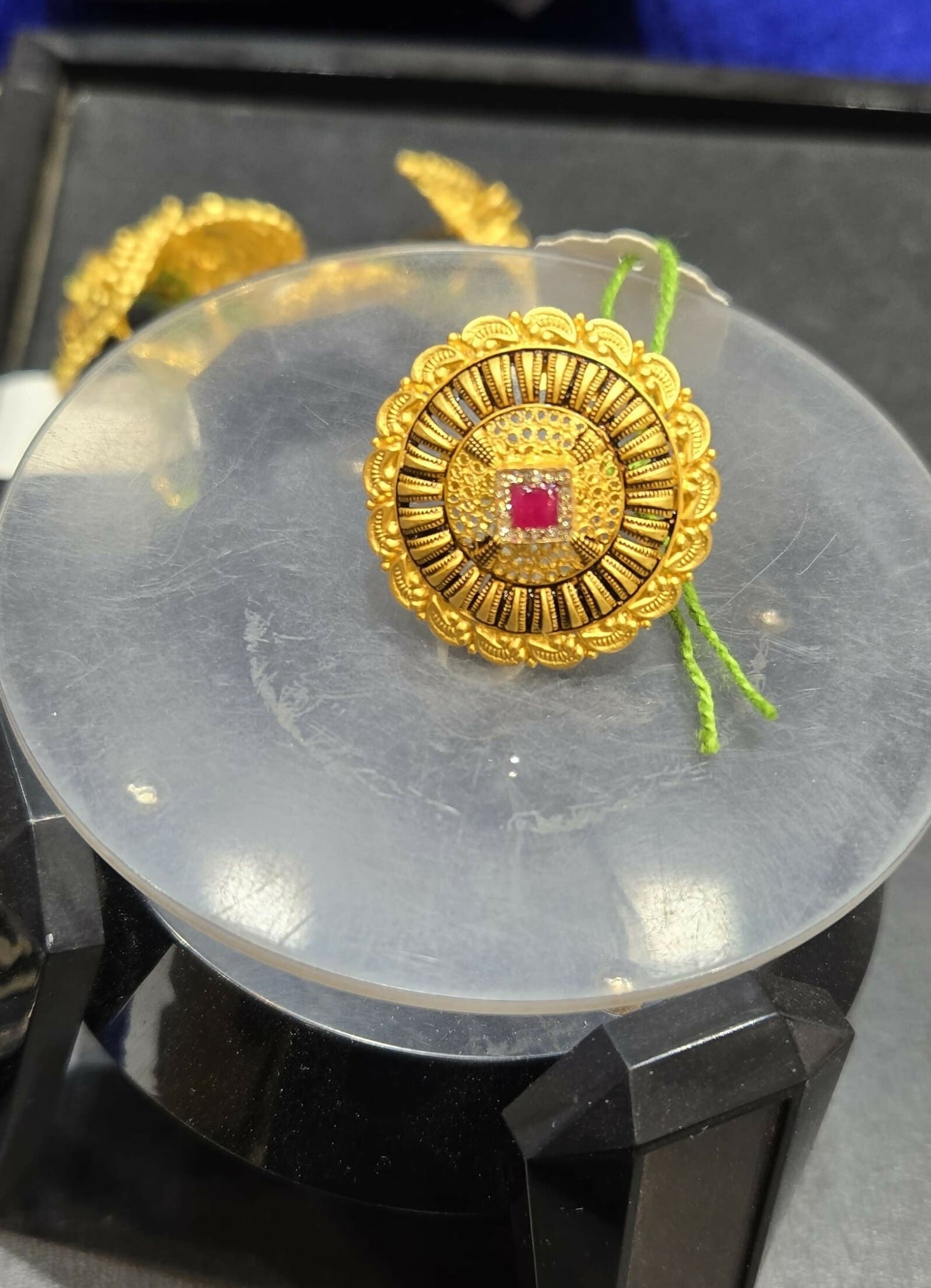 Gold Ladies Ring Sarafa Bazar India