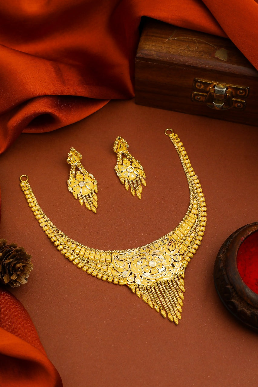 Gold Necklace Sarafa Bazar India