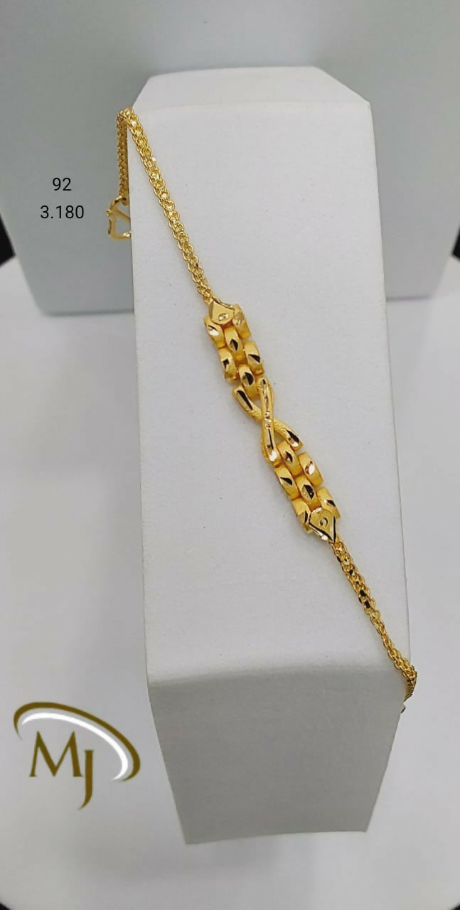 22kt Gold Ladies Bracelets Sarafa Bazar India