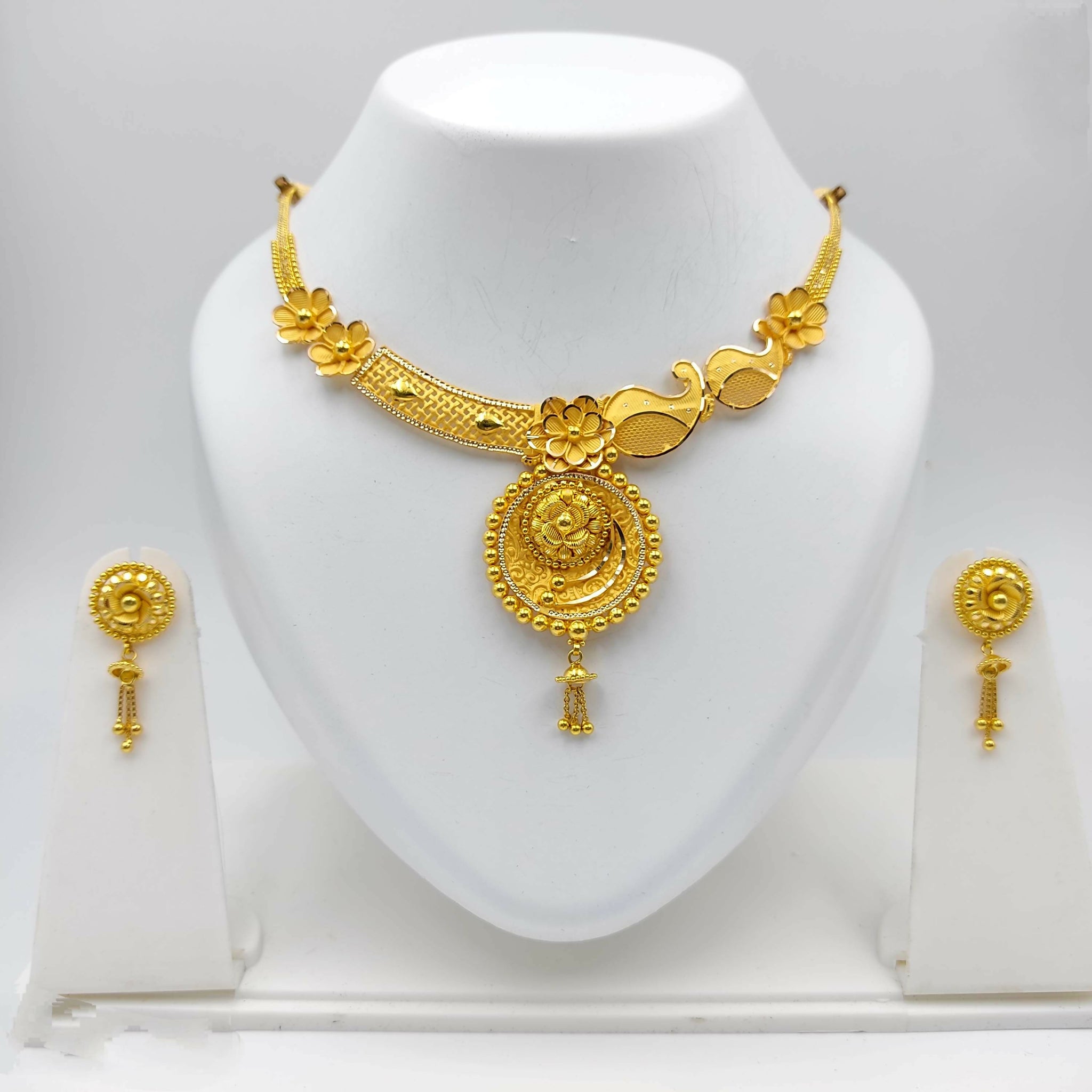 18kt Gold Necklace Sarafa Bazar India