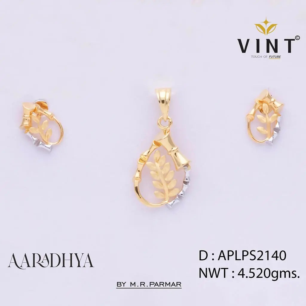 Aaradhya Casting Pendant Set Sarafa Bazar India