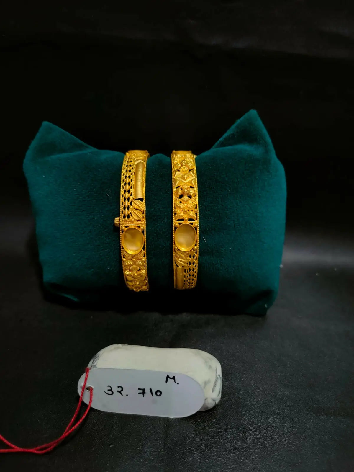 Antique Bangles Khoka Sarafa Bazar India