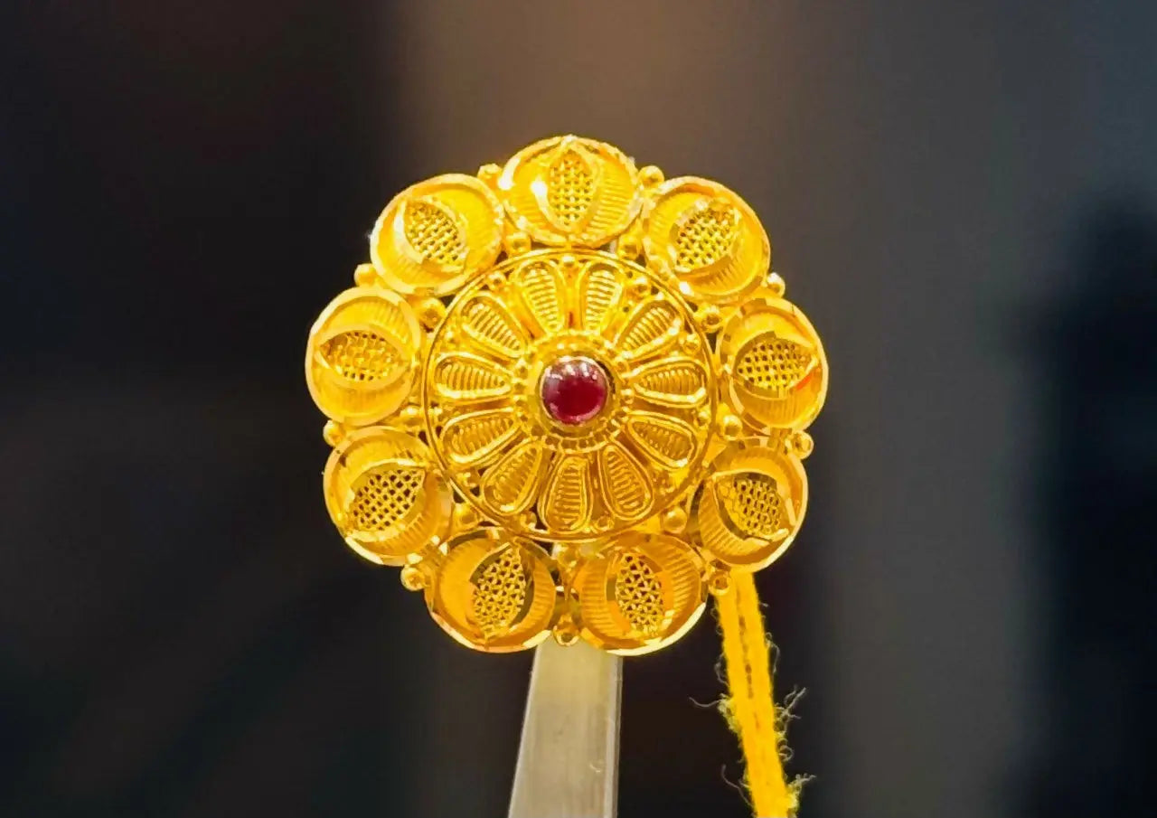 Antique Ladies Rings Sarafa Bazar India