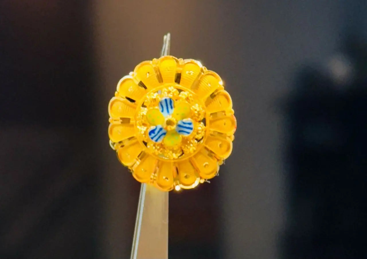 Antique Ladies Rings Sarafa Bazar India