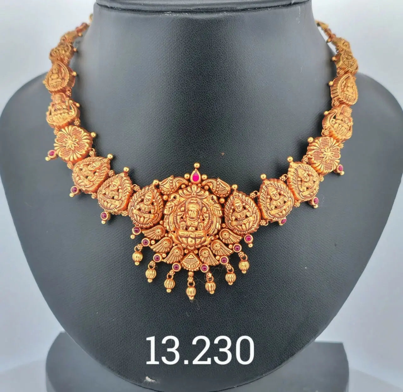 Antique Necklace Sarafa Bazar India