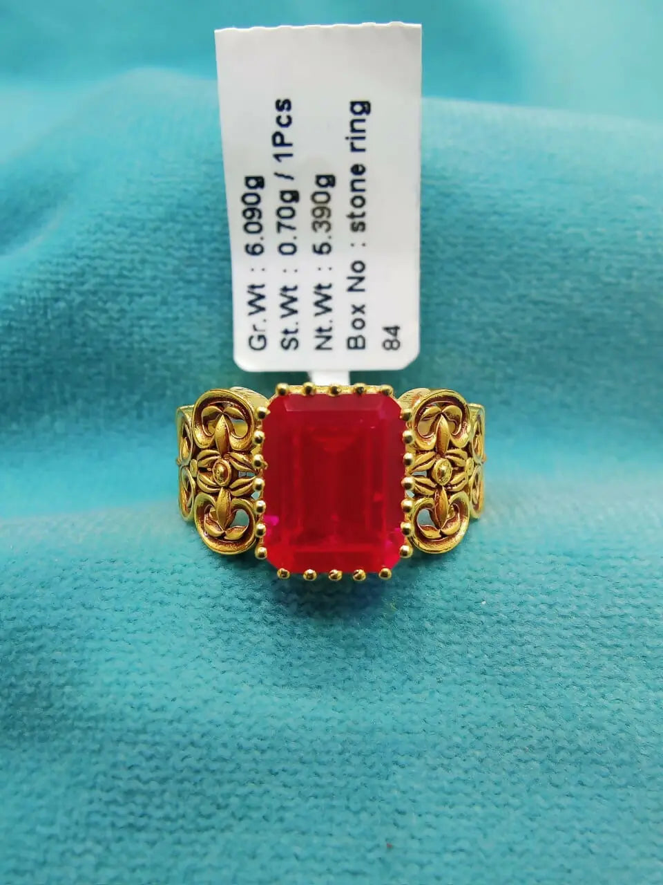 Antique Stone Ladies Ring Sarafa Bazar India