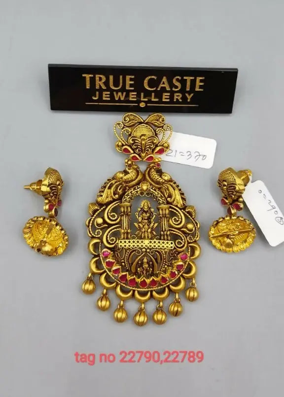 Antique Temple Pendant Set Sarafa Bazar India