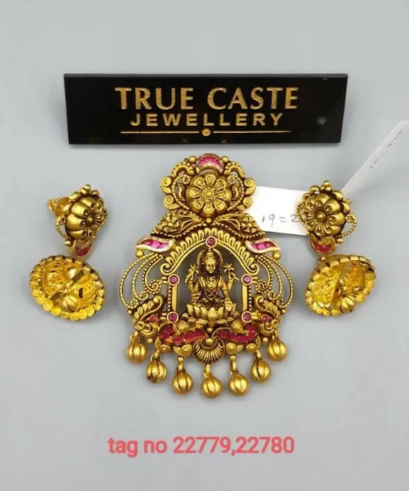 Antique Temple Pendant Set Sarafa Bazar India