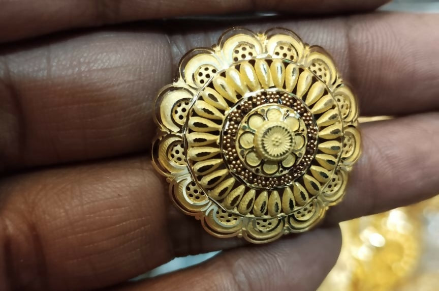 Gold Ladies Ring Sarafa Bazar India