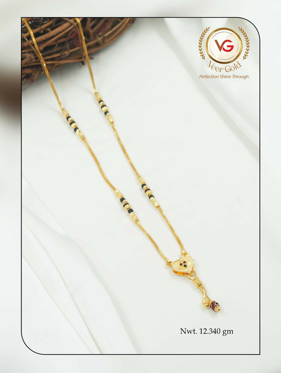 Gold Mangalsutra Sarafa Bazar India