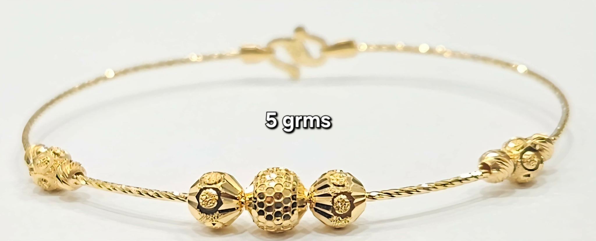 Ladies Vertical Kada Sarafa Bazar India