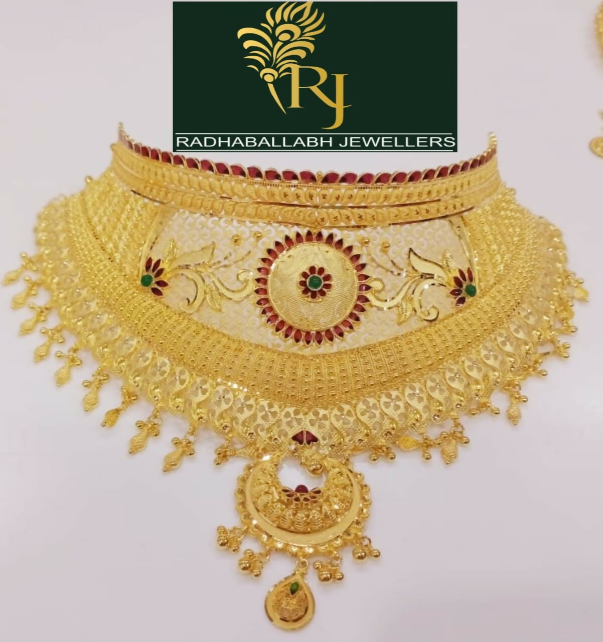 Gold Choker Sarafa Bazar India