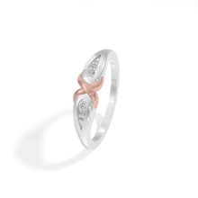 Platinum Ladies Ring Sarafa Bazar India